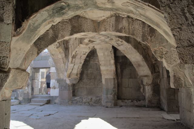 Domed junction under Smyrna