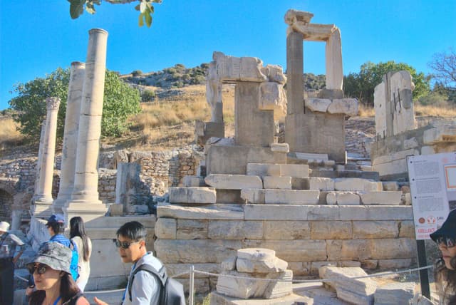 Monument built in honor of a grandson of the Roman dictator Sulla.