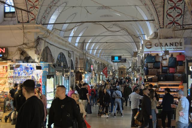 Walking through the Grand Bazaar